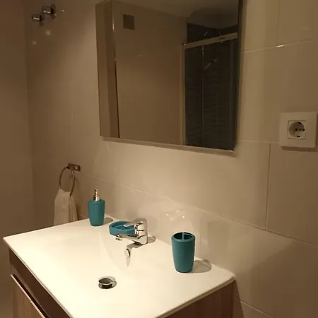 Apartamento Cerca De La Playa Χιχόν