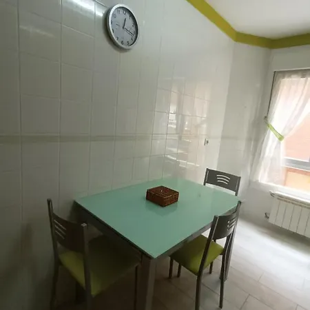 Apartamento Cerca De La Playa Χιχόν